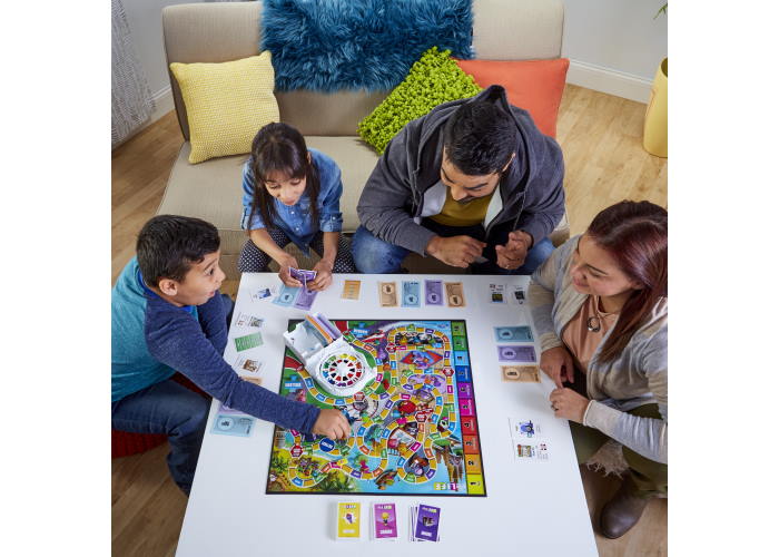 Ігровий процес настільної гри Гра в життя (The Game of Life) (укр.) 