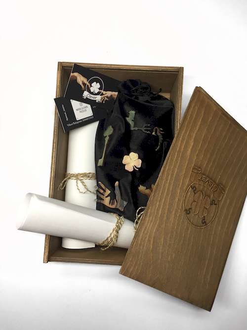 Коробка и комплектация пазла деревянного авторского Рождение Венеры
