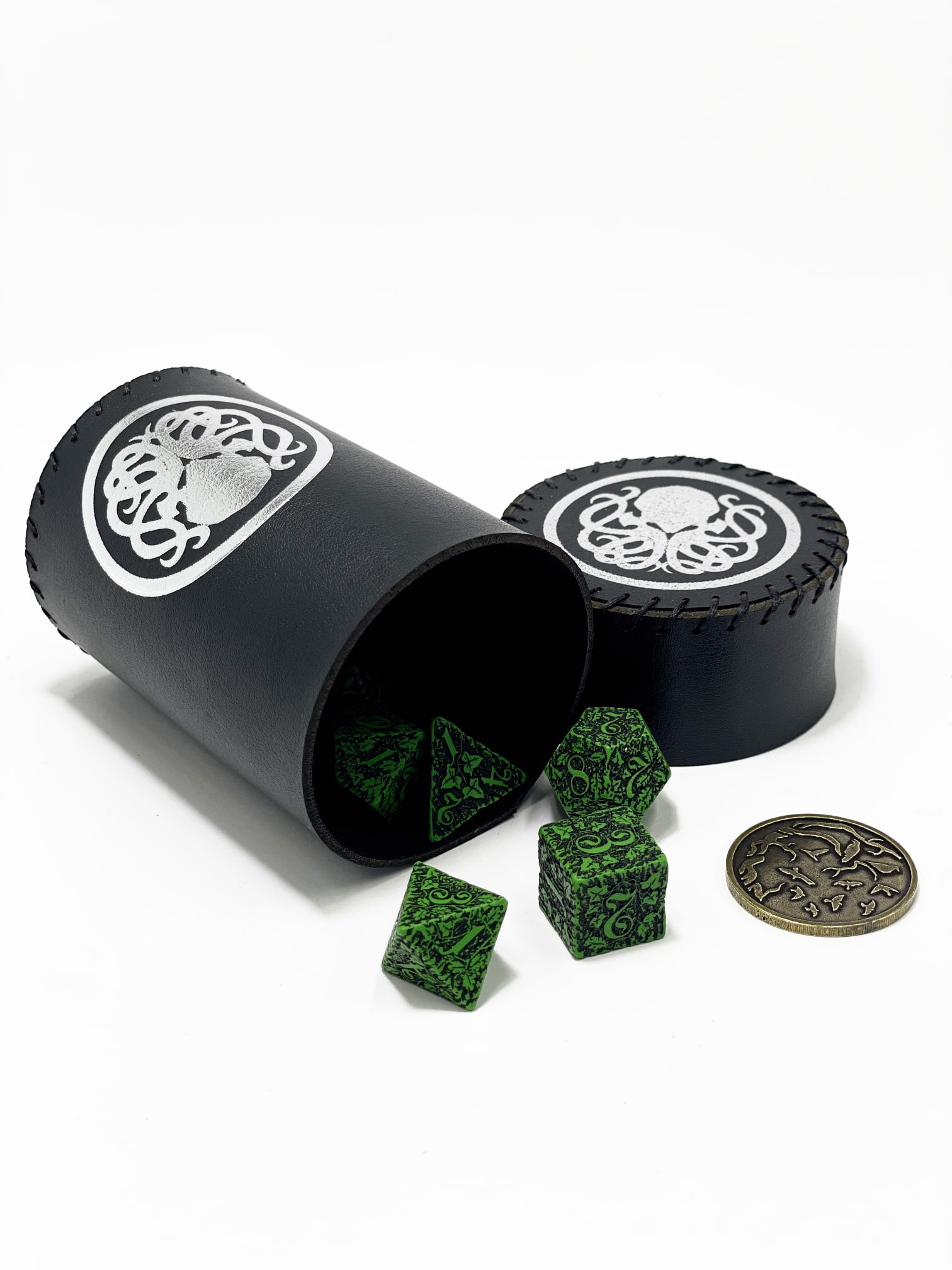 Чаша для кубиков Ктулху (чёрная) (Dice cup Cthulhu black)